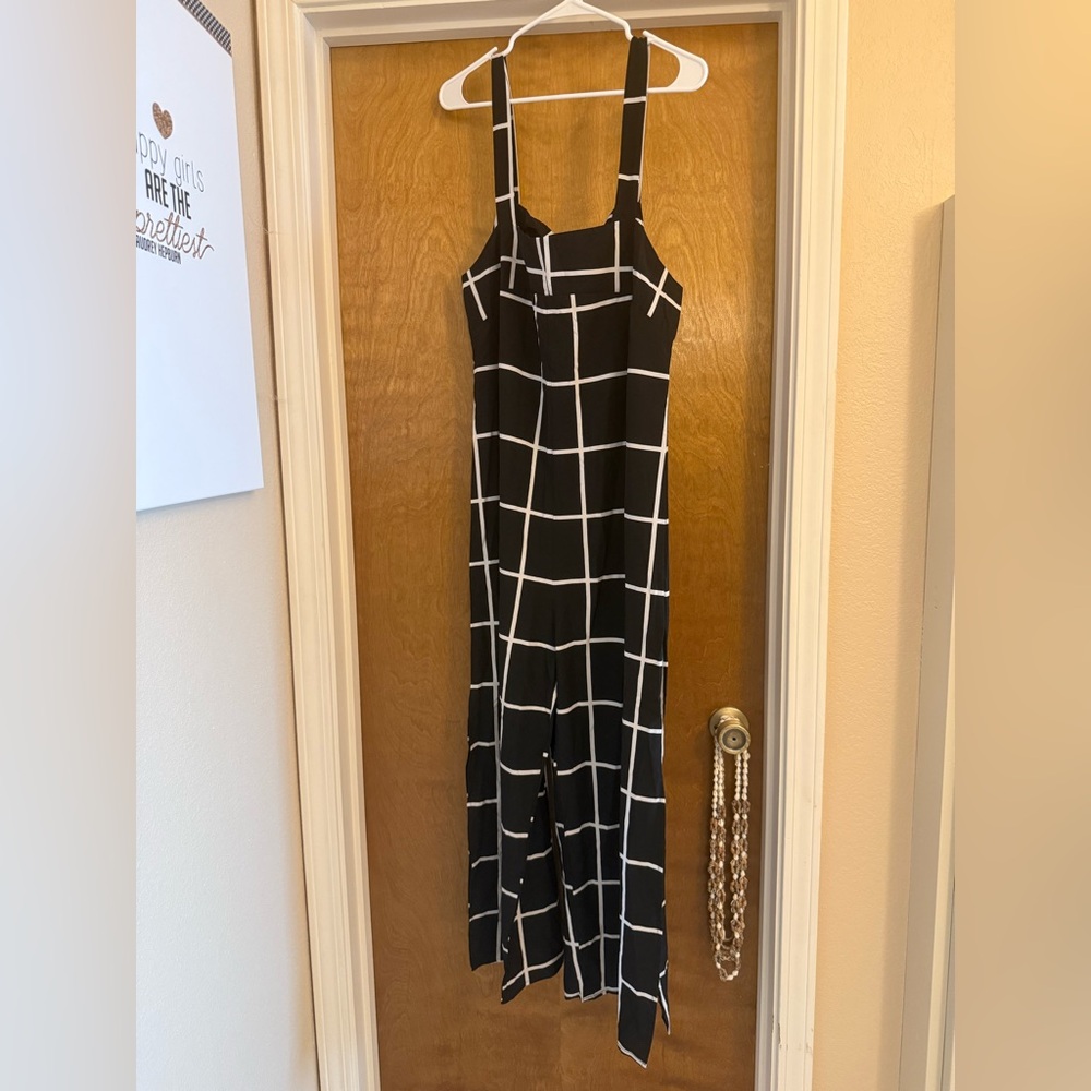 Black and White Grid Pattern Jumpsuit